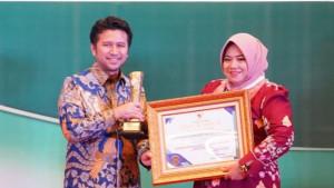 PENGHARGAAN-Pemkab-Situbondo-borong-penghargaan-Anugrah.jpg
