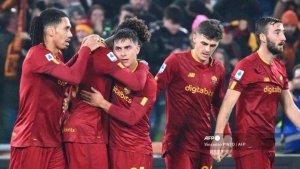Penyerang-AS-Roma-asal-Argentina-Paulo-Dybala-Tengah-merayakan-gol-kedua.jpg