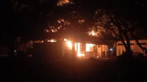 RUMAH-TERBAKAR-Kondisi-rumah-takmir-masjid-An-Nur-D.jpg