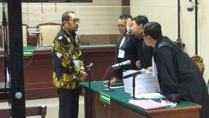 Sahat-sidang.jpg