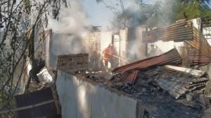 TERBAKAR-Rumah-milik-warga-Desa-Trigonco.jpg