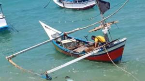 kapal-STb-terdampar-di-Madura.jpg