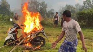 motor-curanmor-dibakar.jpg
