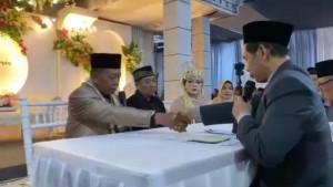 pernikahan-beda-50-tahun.jpg