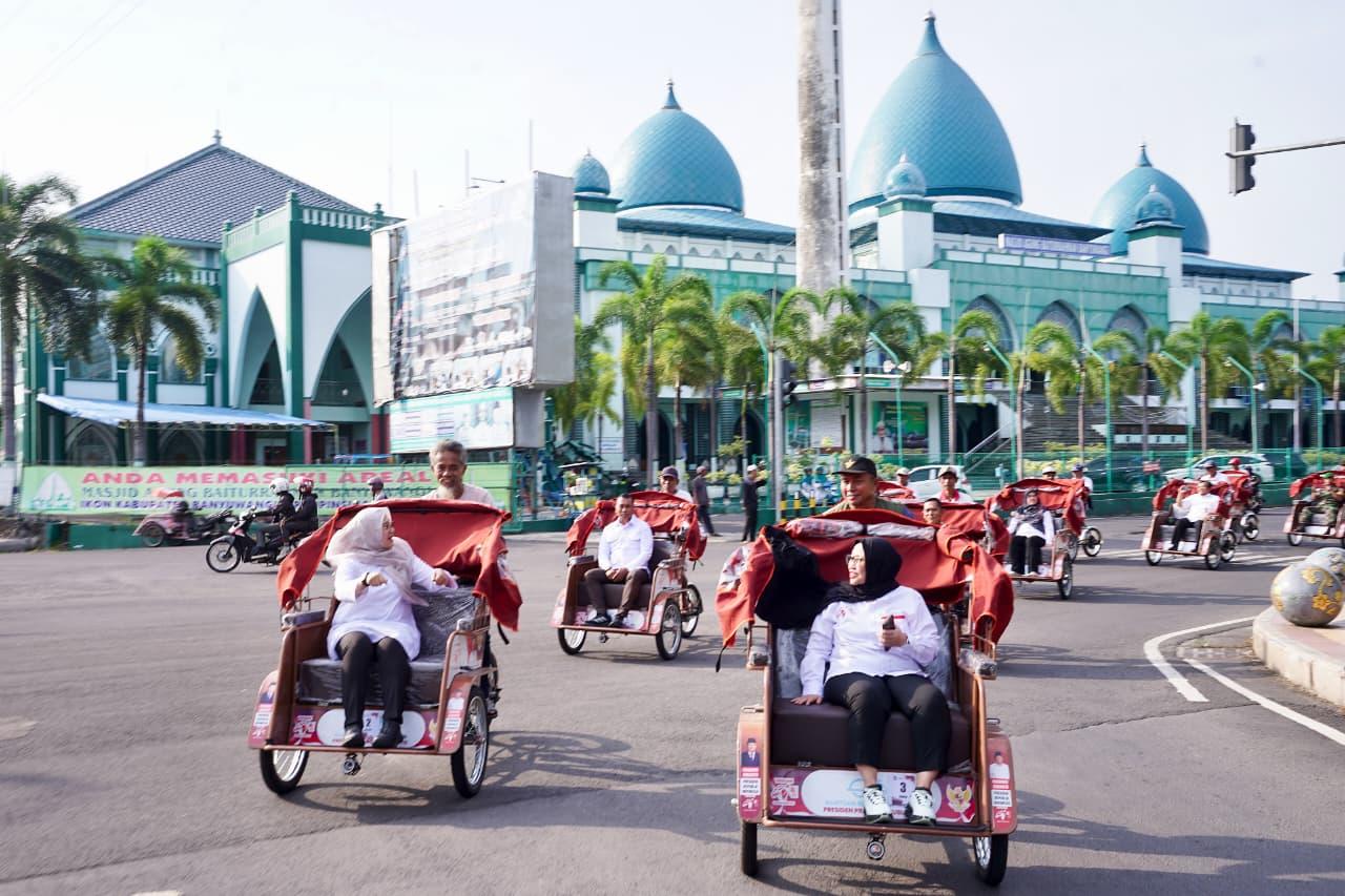 BECAK-LISTRIK-Sebanyak-200-unit-becak-listrik-bantuan-Presiden-Prabowo.jpg