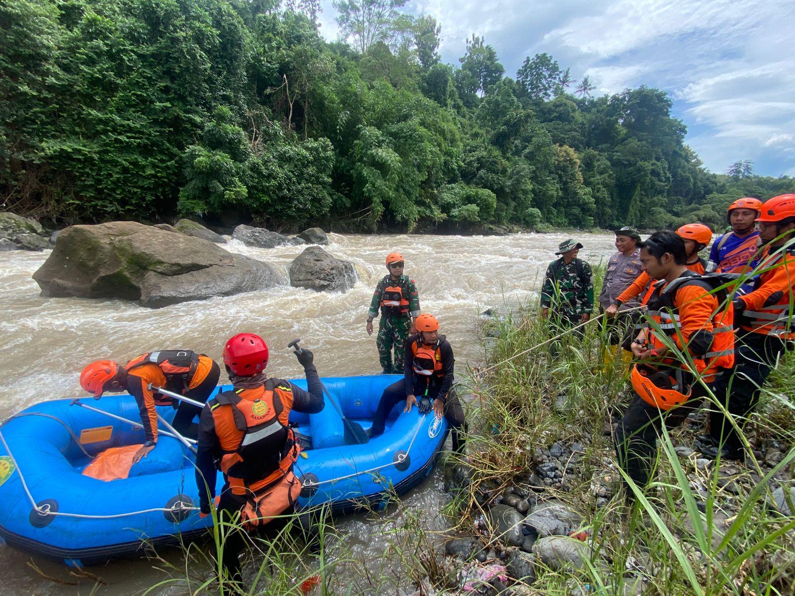 Bondowoso-sungai-hanyut.jpg