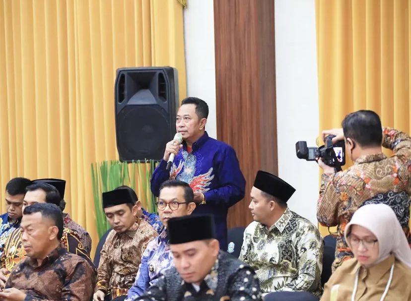 Bupati-Bondowoso-Abdul-Hamid-Wahid-koperasi-merah-putih.jpg