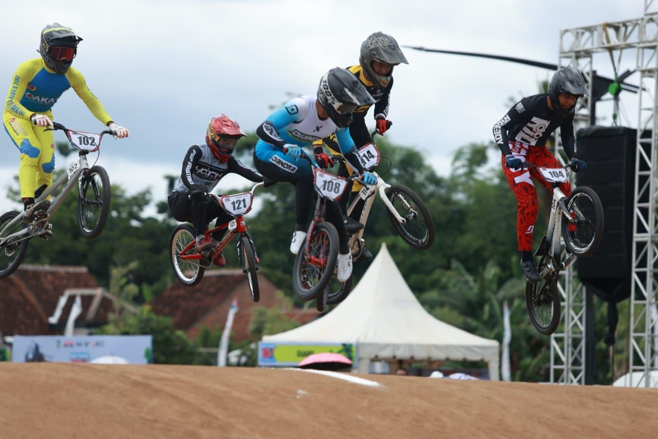 DIMULAI-Banyuwangi-BMX-Supercross-2025.jpg