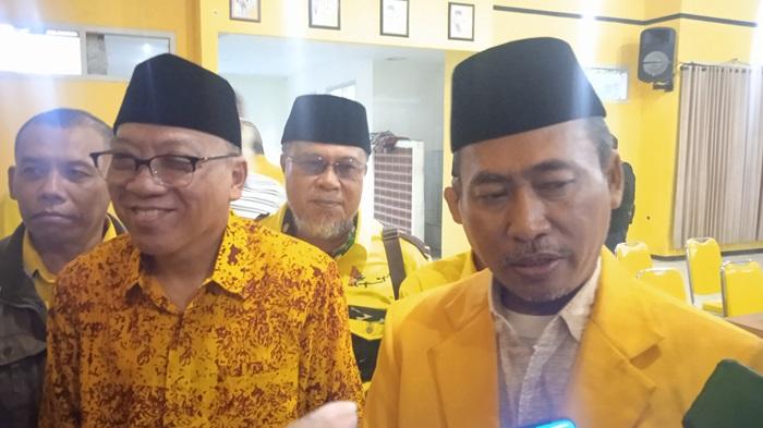 Ketua-DPD-Partai-Golkar-Jember-Karimullah-Dahruljiadi-bersama-Nanang-Handono.jpg
