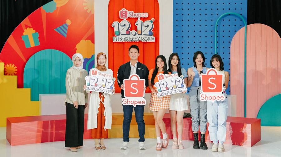 Rayakan 8 Tahun Beroperasi dengan Kolaborasi Bersama JKT48, Shopee 12.12 Birthday Sale Banjir Promo!