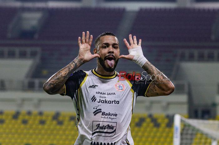 Maxwell-Souza-selebrasi-usai-mencetak-gol-dalam-laga-Dewa-United-FC-vs-Persija-Jakartajpg.jpg