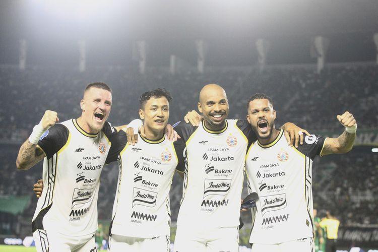 Momen-selebrasi-gol-dalam-laga-Super-League-antara-Persebaya-Surabaya-vs-Persija-Jakarta.jpg