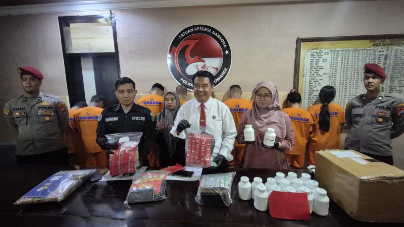 NARKOBA-Satreskoba-Polresta-Banyuwangi-mengungkap-22-kasus-narkotika.jpg