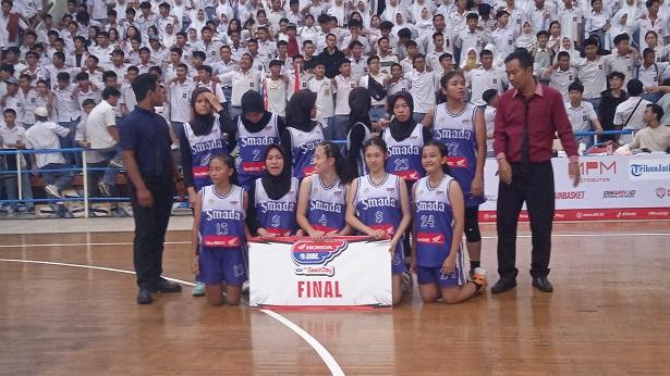Pebasket-Putri-SMAN-2-Jember.jpg