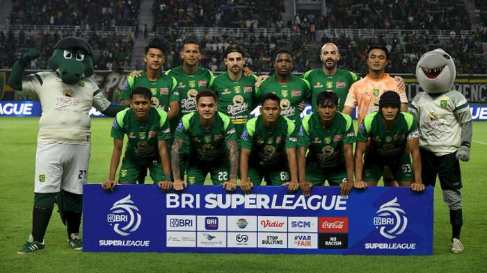 Pemain-Persebaya-Surabaya-yang-diturunkan-saat-menghadapi-Borneo-FC-Samarinda.jpg