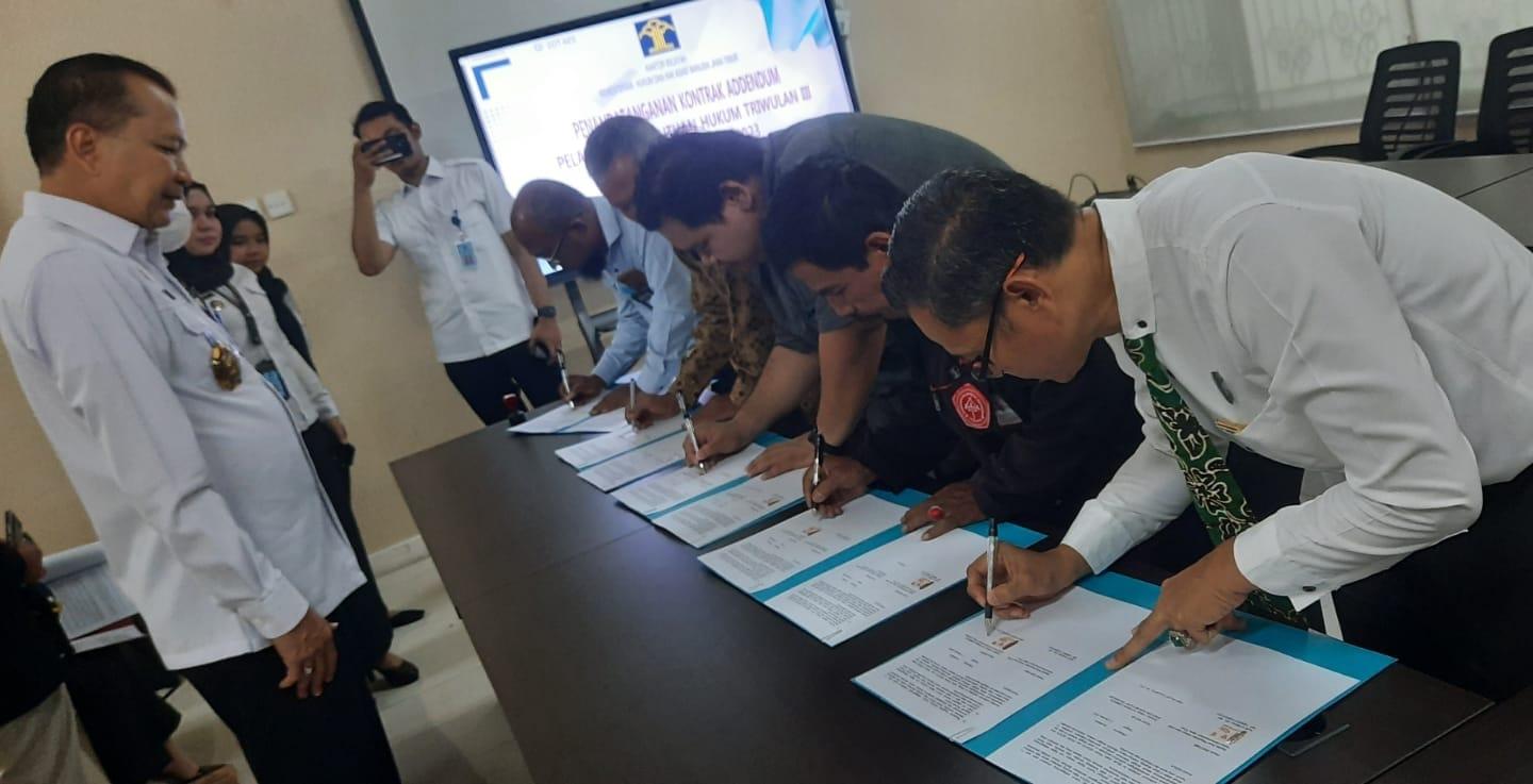 Penandatanganan-Kontrak-Adendum-Pelaksanaan-Bantuan-Hukum-Triwulan-III-Tahun-2023.jpg
