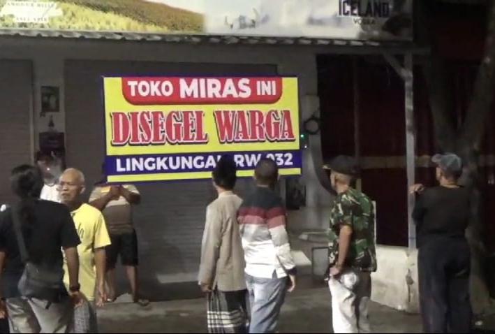 Penyegelan-toko-miras.jpg