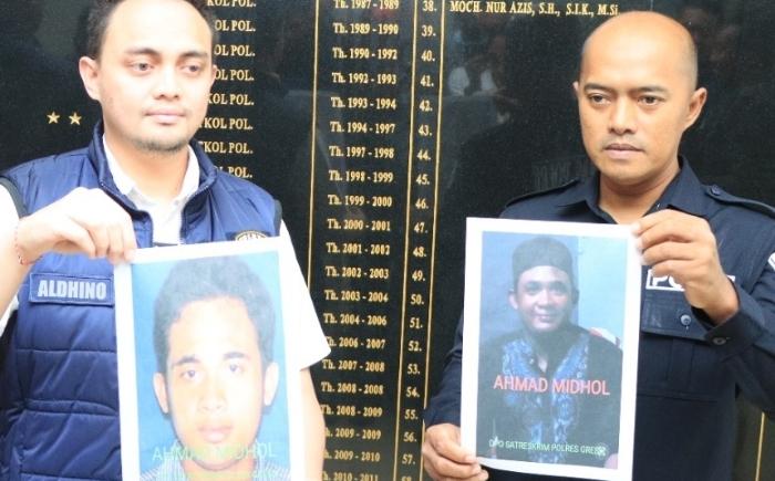 Polisi-sebar-foto-otak-pembunuhan-Ahmad-Midhol-masuk-DPO.jpg