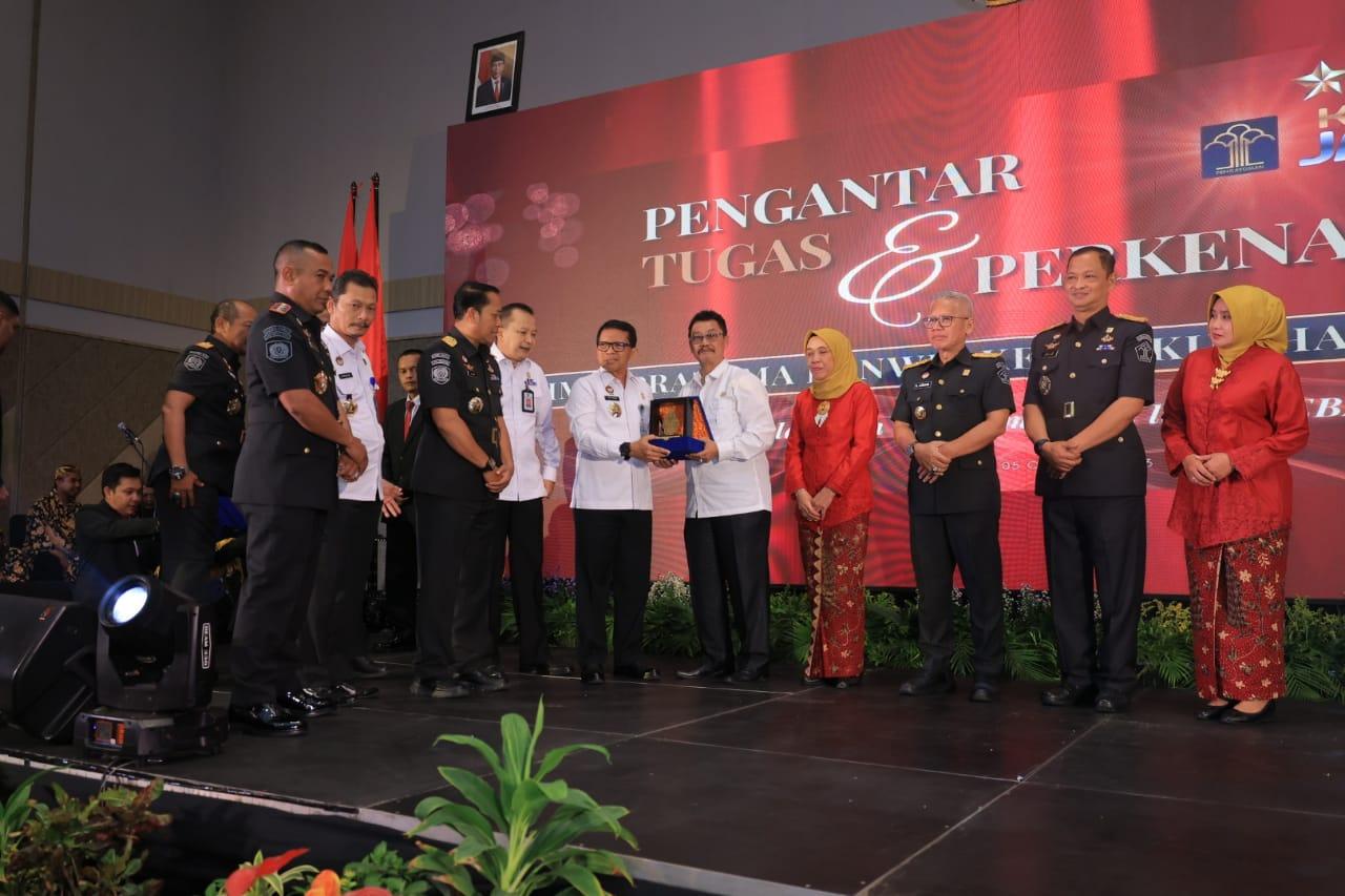 Sertijab-jajaran-Kanwil-Kemenkumham-Jatim-yang-digelar-di-Hotel-Novotel-Samator-Surabaya.jpg