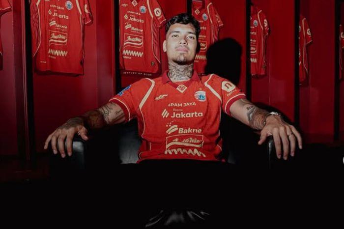 Shayne-Pattynama-resmi-bergabung-dengan-Persija-Jakarta.jpg
