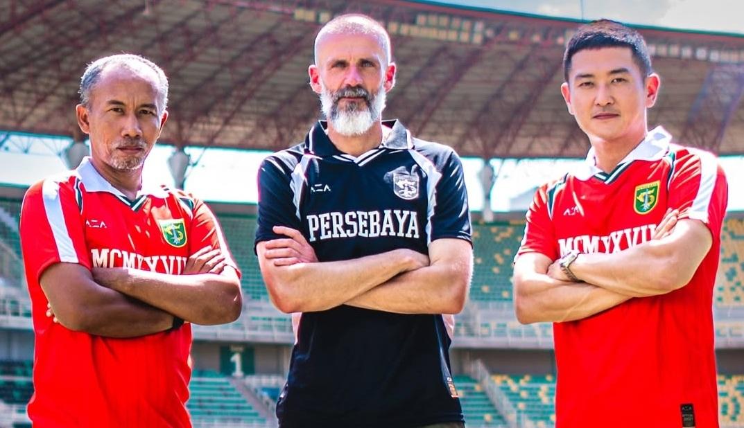 TIM-PELATIH-Jajaran-tim-pelatih-Persebaya-untuk-musim-20252026.jpg