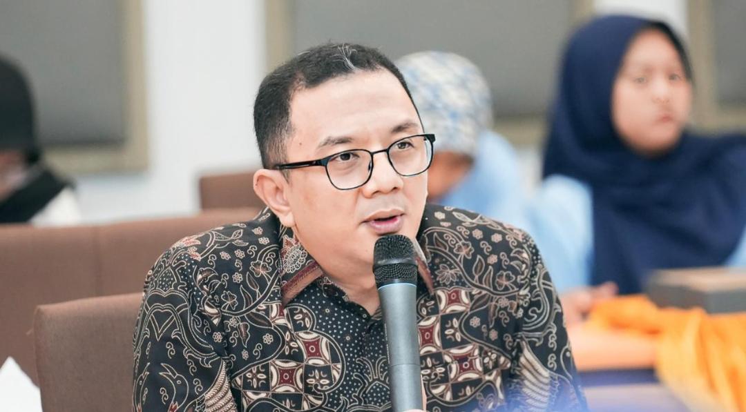 Wakil-Ketua-DPRD-Jatim-Deni-Wicaksono-1.jpg
