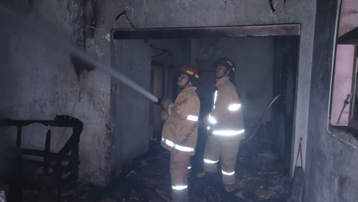 1 Unit Rumah di Kabupaten Probolinggo Dilalap Api, Sepeda Motor hingga Perhiasan Ludes Terbakar