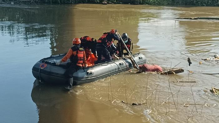 Penemuan Mayat Perempuan Tanpa Identitas di Bawah Jembatan Semampir Kediri