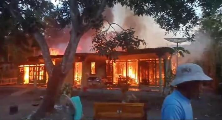 kebakaran-rumah-warga-mlandingan.jpg