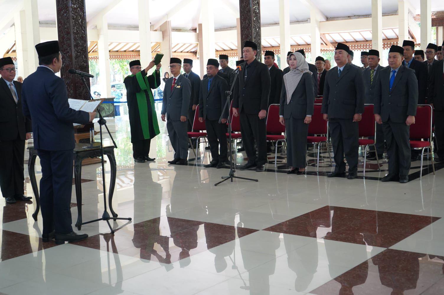 6 Pejabat Eselon II Pemkab Bondowoso Dimutasi, Ini Daftarnya