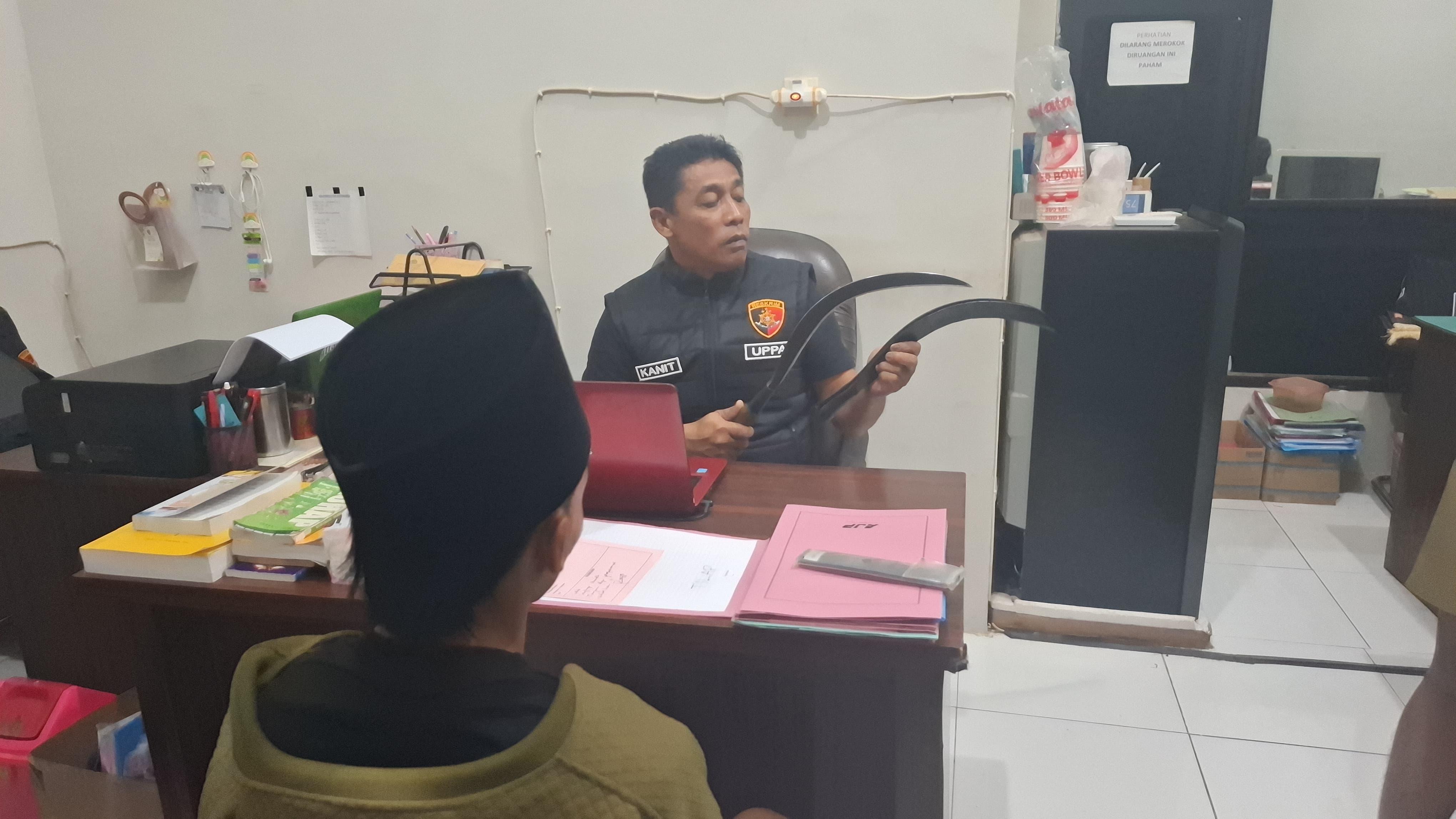 pemeriksaan-pembacok.jpg