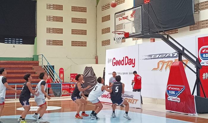 Beda Nasib Tim SMAN 1 Jember di Laga Perdana