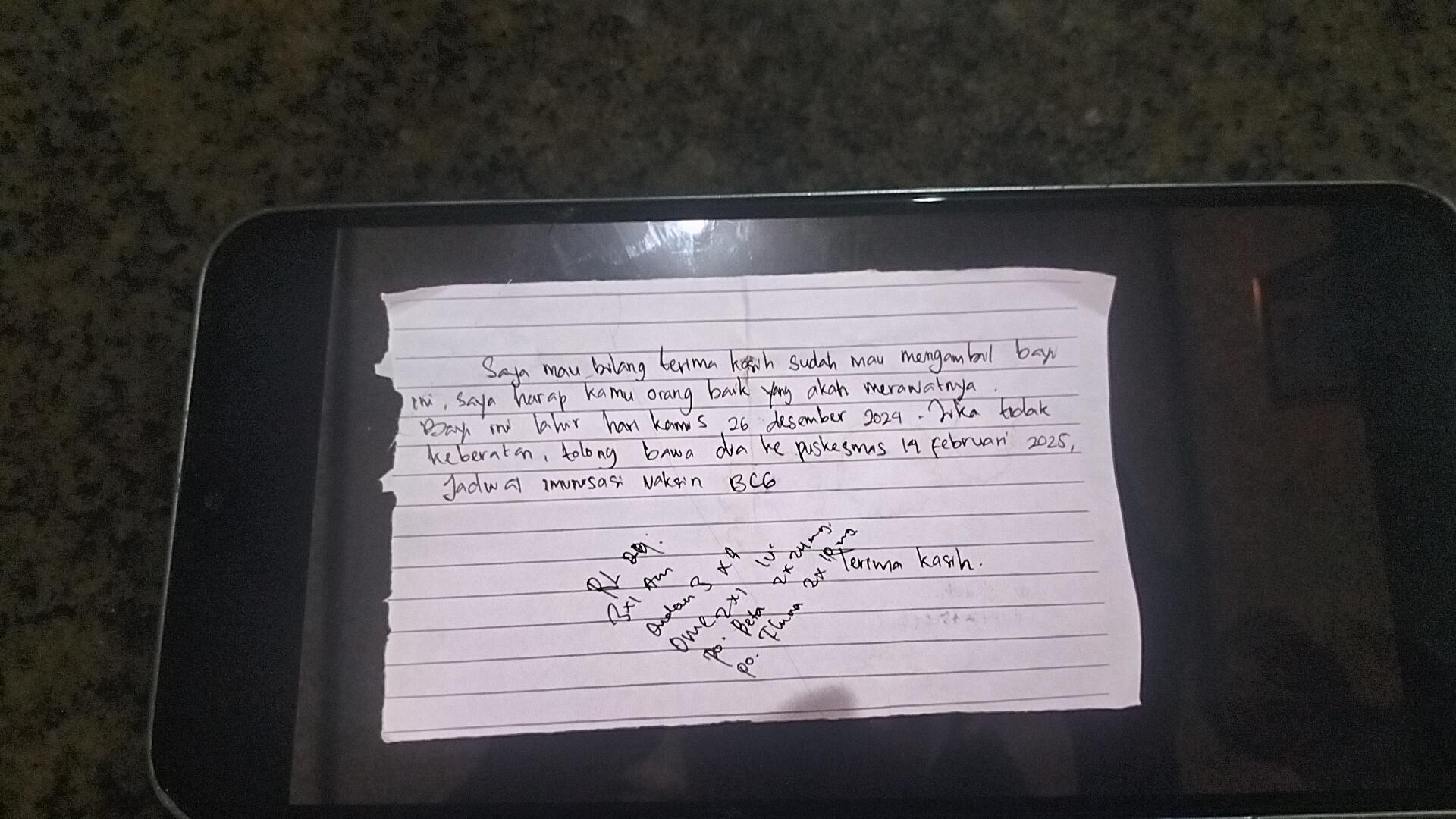 Bayi Terbungkus Tas Belanja Dibuang di Pinggir Jalan, Ada Surat Wasiat Minta Dibawa ke Puskesmas