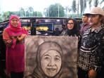 BERKARYA-Yoyok-eks-ODGJ-bersama-Mozayyana.jpg