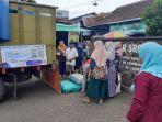 Banyuwangi-menggelar-operasi-pasar-murah-untuk-komoditas-beras.jpg