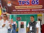 Cabup-nomor-urut-2-Bondowoso-nyoblos.jpg