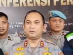 Kapolres-Lumajang-AKBP-Alex-Sandy-Siregar-dan-Dokter.jpg