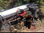 Kecelakaan-Karambol-di-Ponorogo-Mobil-Masuk-Sungai.jpg