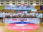 Para-penggawa-Sketsa-saat-menerima-awarding-sebagai-champion-DBL-Jember-2025.jpg