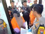 Para-tersangka-diihadikan-saat-press-rilis-di-Mapolres-Situbondo.jpg