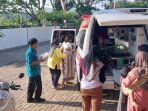 Petugas-memberikan-pelayanan-di-Rumah-Bersalin-Desa-Sarongan-Banyuwangi.jpg