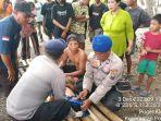 Polisi-evakuasi-pelajar-tenggelam-di-Pantai-Pancer-Puger-Jember.jpg