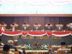 Politisi-PDI-Perjuangan-Deni-Wicaksono-resmi-menjabat-sebagai-wakil-ketua-DPRD-Jawa-Timur.jpg