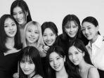 Potret-Anggota-Girlband-TWICE.jpg