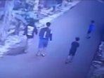 Rekaman-CCTV-pelaku-Aniaya-anjing.jpg
