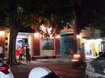 Suasana-di-lokasi-tempat-diduga-penodongan-senjata-api-oleh-pengendara-mobil-kepada-juru-parkir.jpg