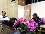 Sukra-saat-curhat-ke-Komisi-D-DPRD-Jember-tentang-klaim-BPJS-ditolak-PuskesmasRabu-412023.jpg