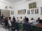 Sultan-Alif-Muhammad-Fadillah-26-mendatangi-kantor-PCNU-Kota-Probolingg-Selasa-22102025.jpg