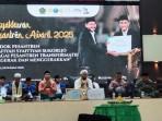 TASYAKURAN-Pengasuh-Ponpes-Salafiyah-Syafiiyah-Sukorejo.jpg
