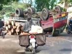 TERGULING-Tangkapan-layae-video-viral-truk-terguling.jpg